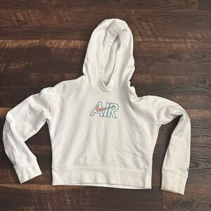 white nike cropped hoodie